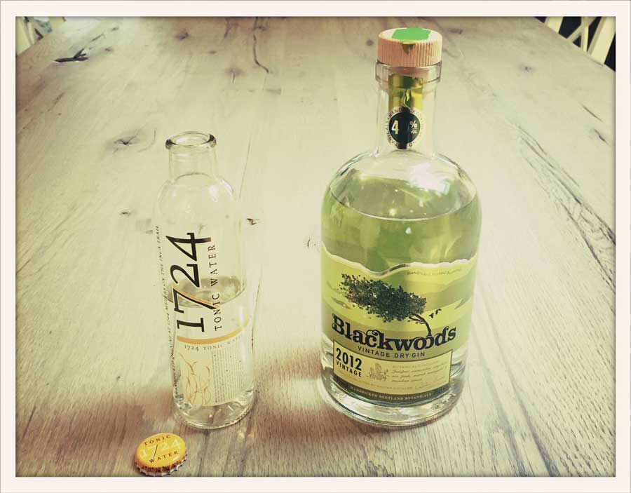 Blackwood's Vintage Dry Gin & 1724 Tonic Water (4/5)